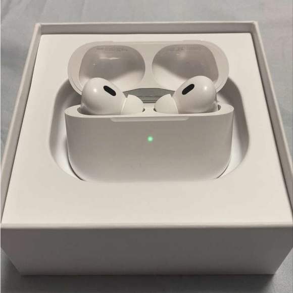 AirPod Pro Generation 2. Open box - Picture 2 of 3